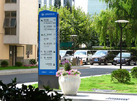 宁陵哪些因素影响宣传栏的制作？